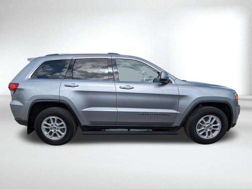 2020 Jeep Grand Cherokee Laredo E