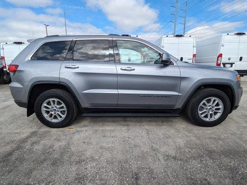 2020 Jeep Grand Cherokee Laredo E