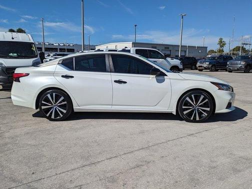 2019 Nissan Altima 2.5 SR