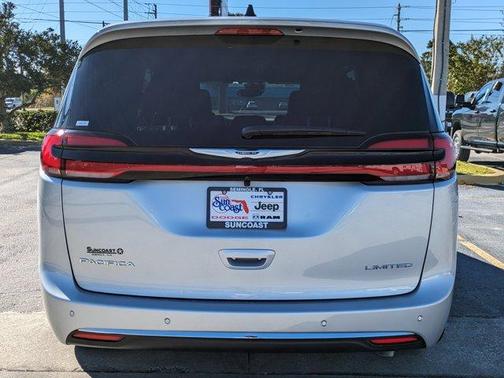 2026 Chrysler Pacifica Limited