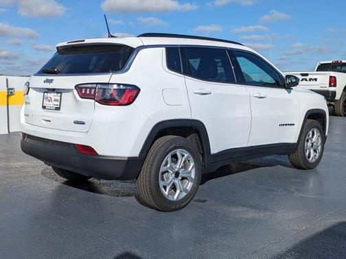 2026 Jeep Compass Latitude