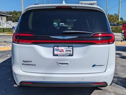 2021 Chrysler Pacifica Hybrid Touring L