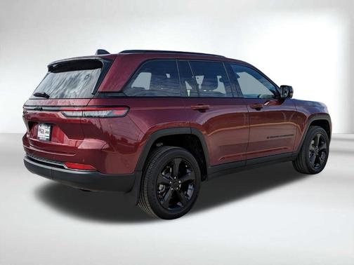 2022 Jeep Grand Cherokee Altitude