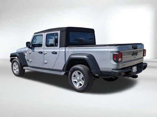 2020 Jeep Gladiator Sport