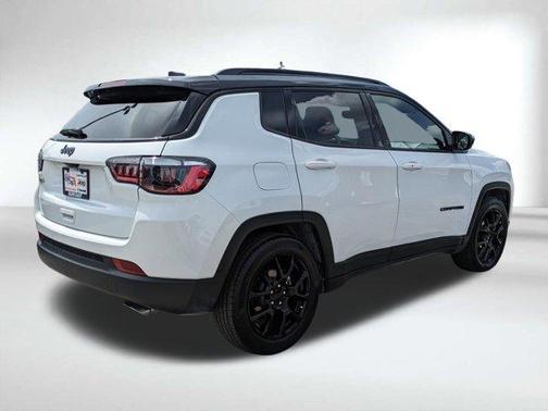 2022 Jeep Compass Altitude