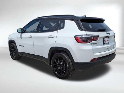 2022 Jeep Compass Altitude