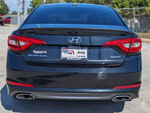 2016 Hyundai SONATA Sport