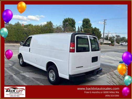 Summit White 2007 Chevrolet Express 2500 Work Van