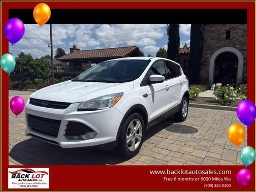 White 2016 Ford Escape SE