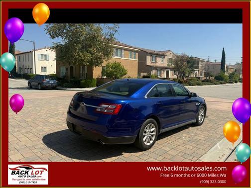 Deep Impact Blue 2013 Ford Taurus SE