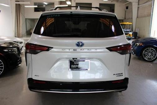 2022 Toyota Sienna Platinum 7 Passenger