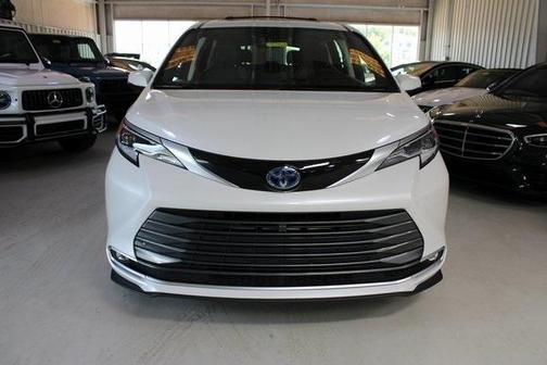 2022 Toyota Sienna Platinum 7 Passenger