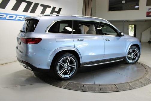 2025 Mercedes-Benz GLS 450 4MATIC