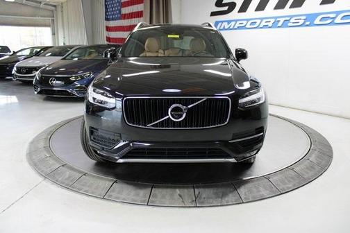 2017 Volvo XC90 T6 Momentum