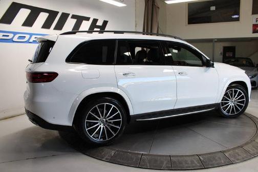 Polar White 2026 Mercedes-Benz GLS 580 Base 4MATIC