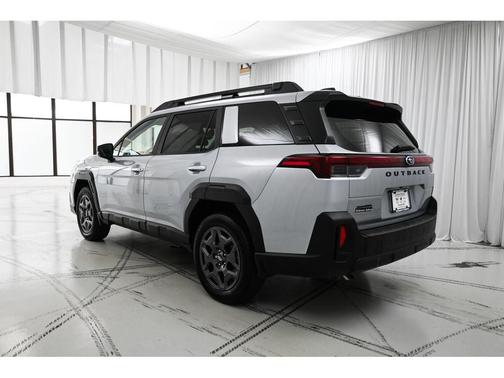 Ice Silver Metallic 2026 Subaru Outback Premium