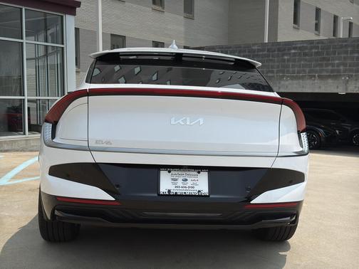 2025 Kia EV6 Wind