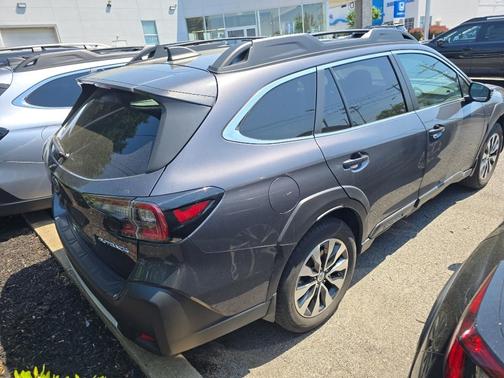 Magnetite Gray Metallic 2024 Subaru Outback Limited