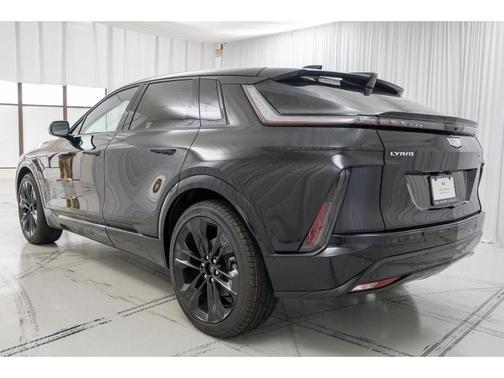 2025 Cadillac LYRIQ Sport