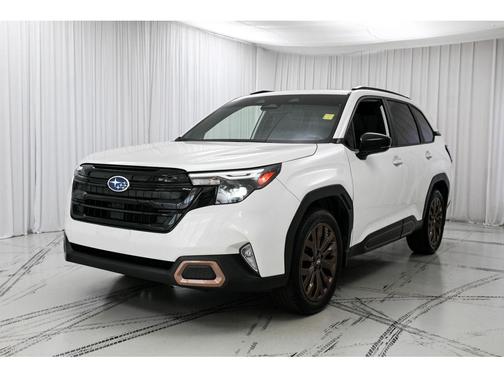Crystal White Pearl 2025 Subaru Forester Sport