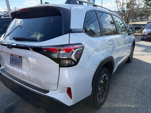 Crystal White Pearl 2026 Subaru Forester Premium