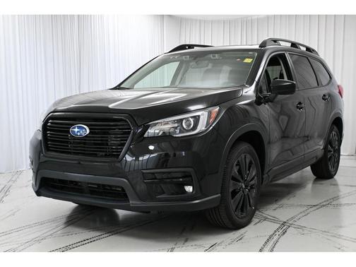Crystal Black Silica 2022 Subaru Ascent Onyx Edition