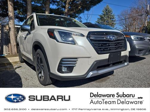 Crystal White Pearl 2023 Subaru Forester Touring