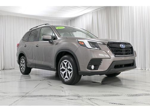 Brilliant Bronze Metallic 2023 Subaru Forester Premium