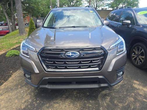 Brilliant Bronze Metallic 2023 Subaru Forester Premium