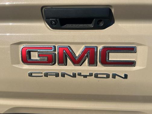 2023 GMC Canyon AT4X