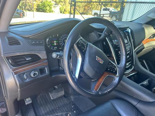 2019 Cadillac Escalade ESV Luxury
