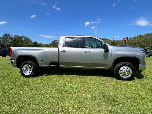 2025 Chevrolet Silverado 3500 LTZ