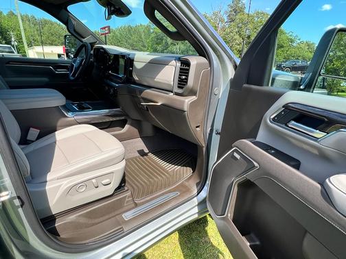 2025 Chevrolet Silverado 3500 LTZ