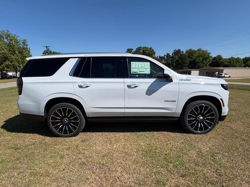 Polar White 2026 Chevrolet Tahoe High Country