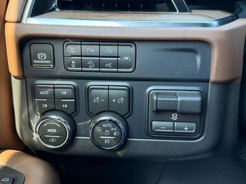 Polar White 2026 Chevrolet Tahoe High Country