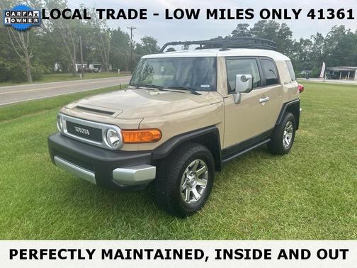 2014 Toyota FJ Cruiser Base