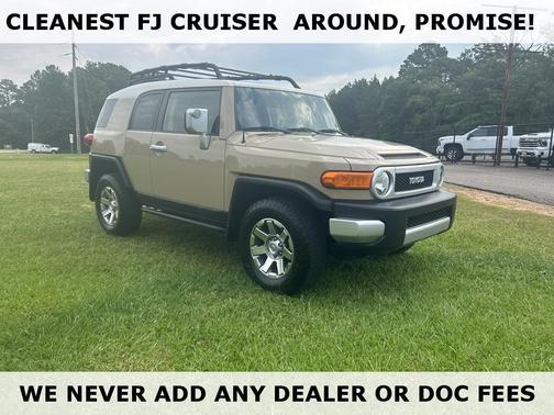 2014 Toyota FJ Cruiser Base
