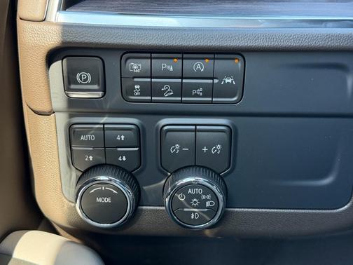 Summit White 2026 Chevrolet Tahoe Z71
