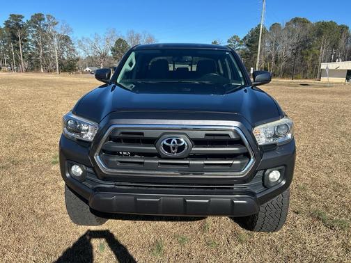 2016 Toyota Tacoma SR5