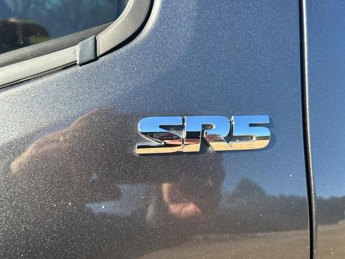 2016 Toyota Tacoma SR5