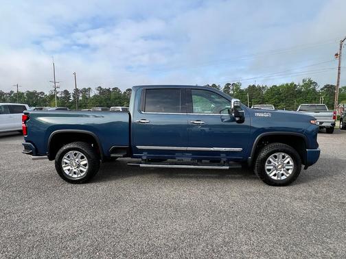 2025 Chevrolet Silverado 2500 High Country
