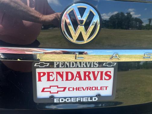 Deep Black Pearl Effect 2018 Volkswagen Atlas 3.6L SEL