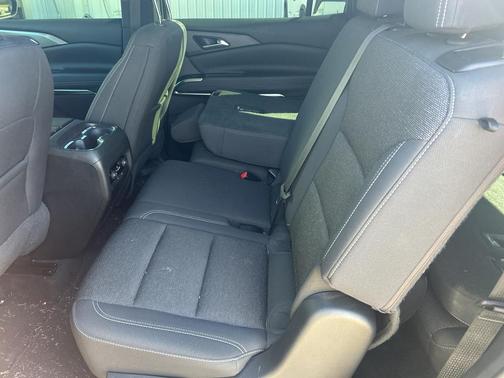 2024 Chevrolet Traverse LS