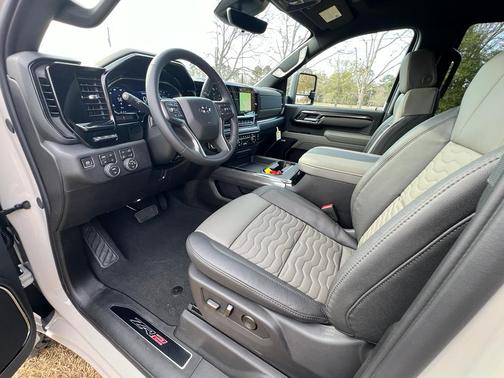 2026 Chevrolet Silverado 2500 ZR2