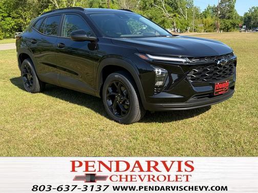 Mosaic Black Metallic 2026 Chevrolet Trax LT