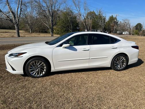 2023 Lexus ES 350 Ultra Luxury