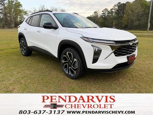 Summit White 2026 Chevrolet Trax 2RS