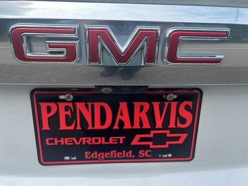 White Frost Tri-Coat 2023 GMC Yukon Denali