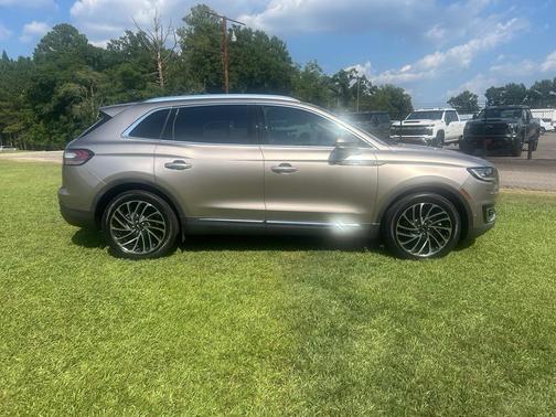 Mocha 2020 Lincoln Nautilus Reserve