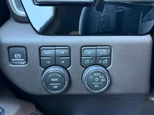 White Sand 2026 Chevrolet Silverado 1500 RST